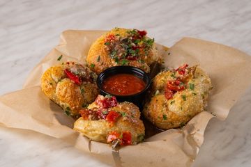 Spicy Knots