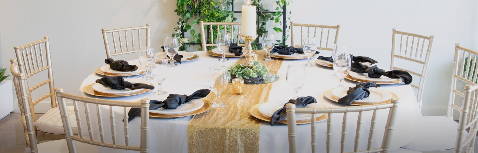 Elegant Banquet Table Setup